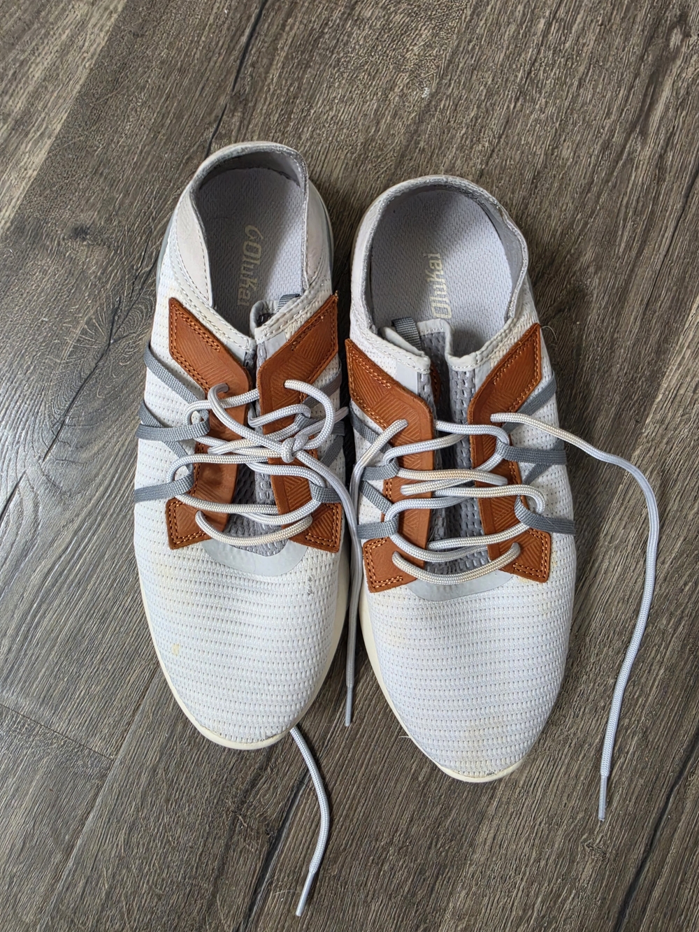 OluKai Men’s White & Brown Casual Lace-Up Sneakers